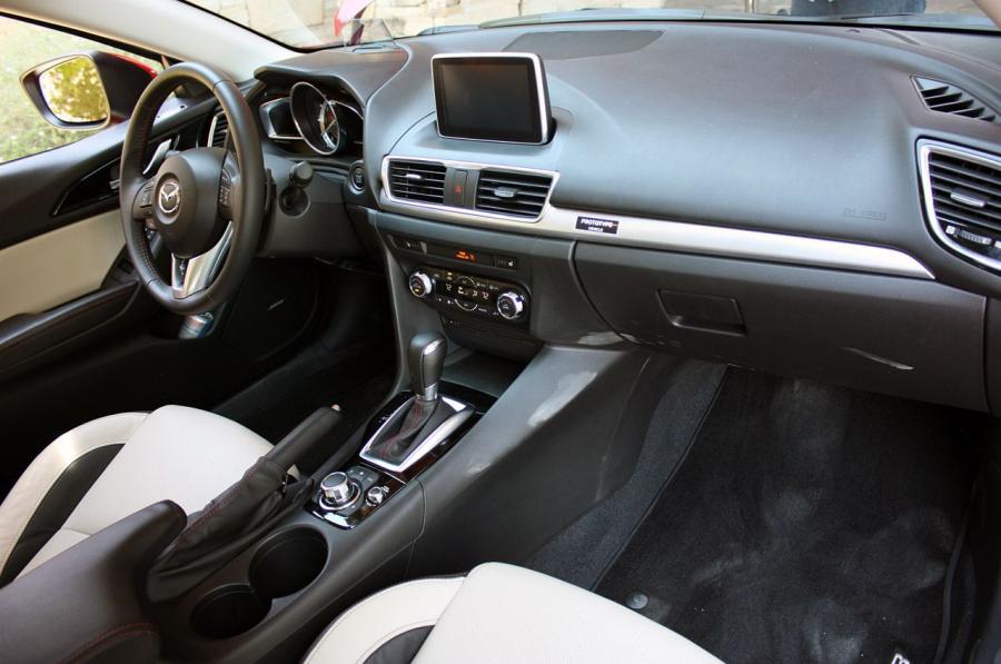  Mazda3 Hatchback 2014 года  (фото 28 из 131)